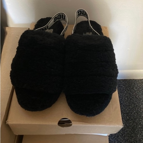 UGG Fluff Yeah Slippers - Picture 4 of 8